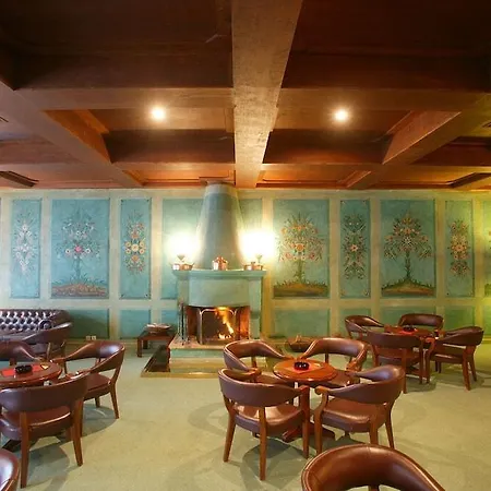 Amalia Meteora カランバカ