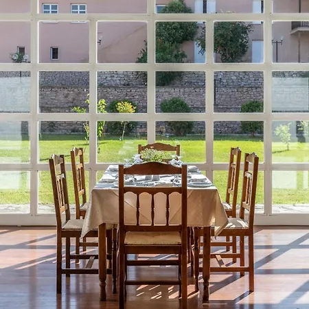 Hotel Amalia 4*