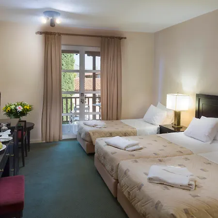 Amalia Meteora 4* カランバカ